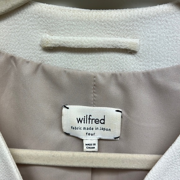 Aritzia Wilfred Exquis Blazer Jacket Cropped Crepe Cream/Black 4 - Picture 7 of 12